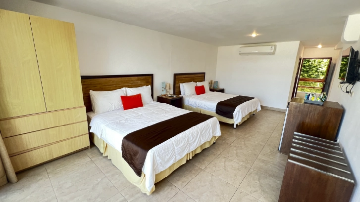 2 double beds, capacity: 4 persons Quadruple