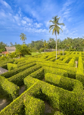 On Vacation Colombia | Destination Activities Santa Marta - Laberinto Macondo