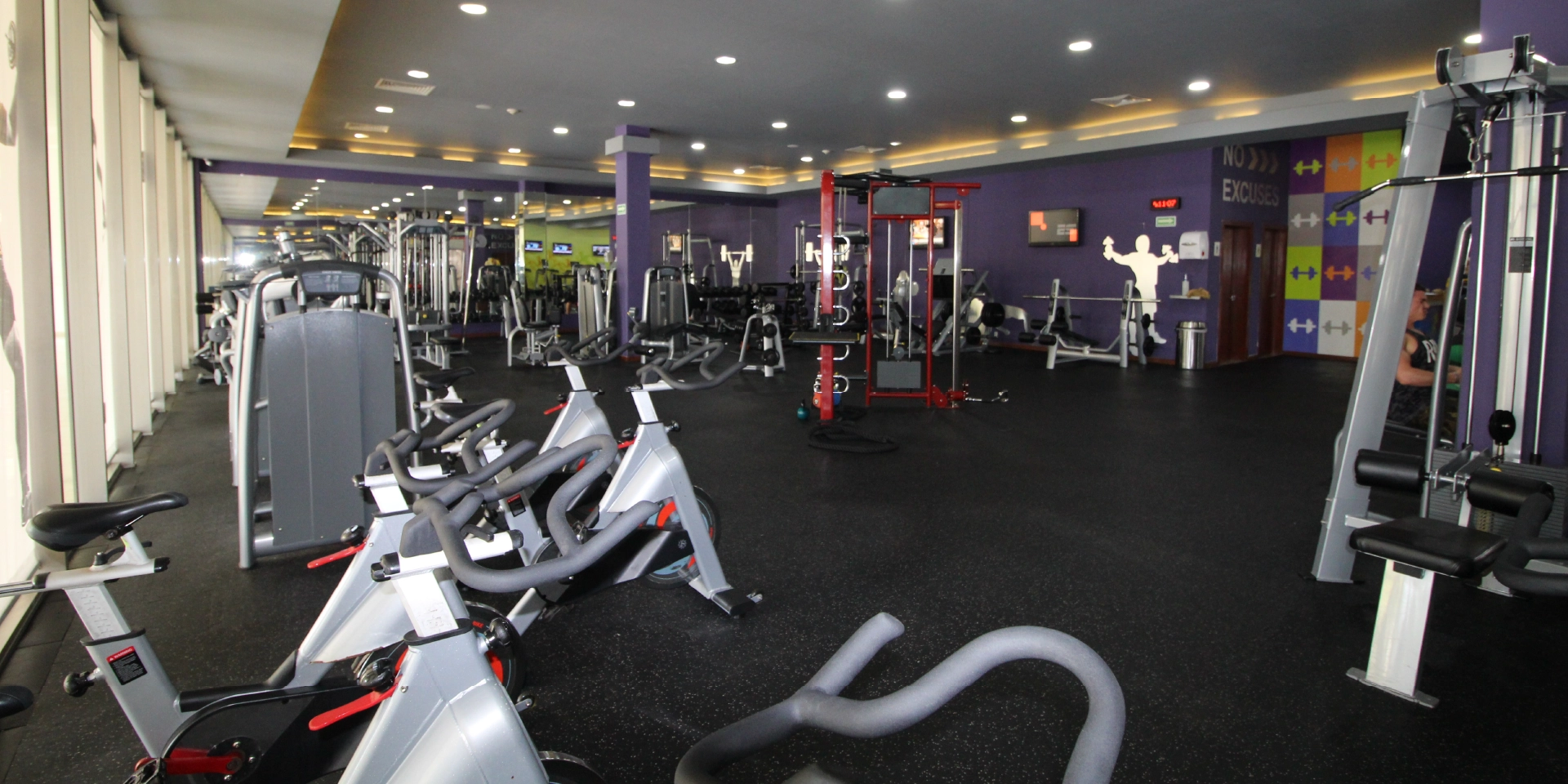 on-vacation-colombia-destination-cancun-hotels-princess-gym