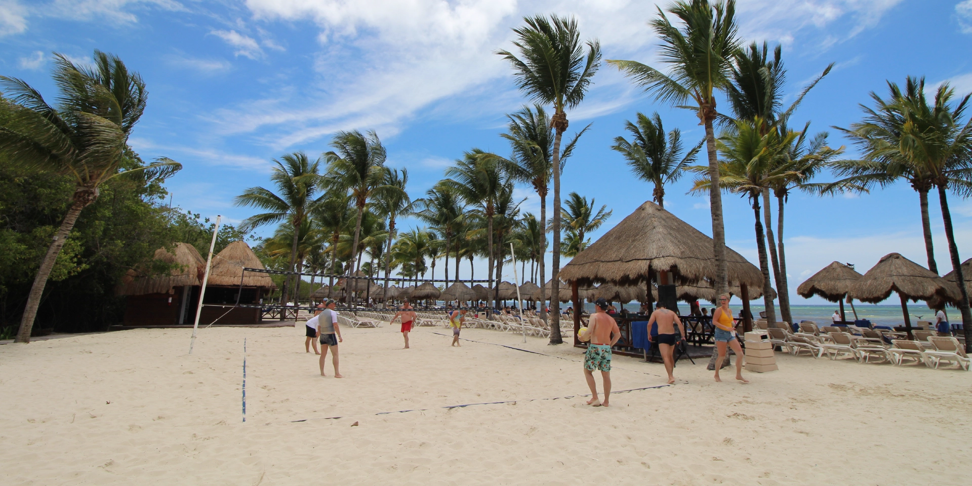 on-vacation-colombia-destination-cancun-hotels-princess-beach-activities