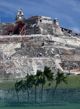 Castillo de San Felipe: Recorre los t&uacute;neles de este maravilloso lugar, un plan con el que te sorprender&aacute;s por su encantadora historia.
CASTILLO DE SAN FELIPE