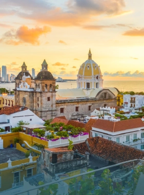 En el coraz&oacute;n de la ciudad, las calles de este hermoso est&aacute;n repletas de tiendas de artesan&iacute;a, restaurantes y mucha historia.
VISITAR LA CIUDAD AMURALLADA