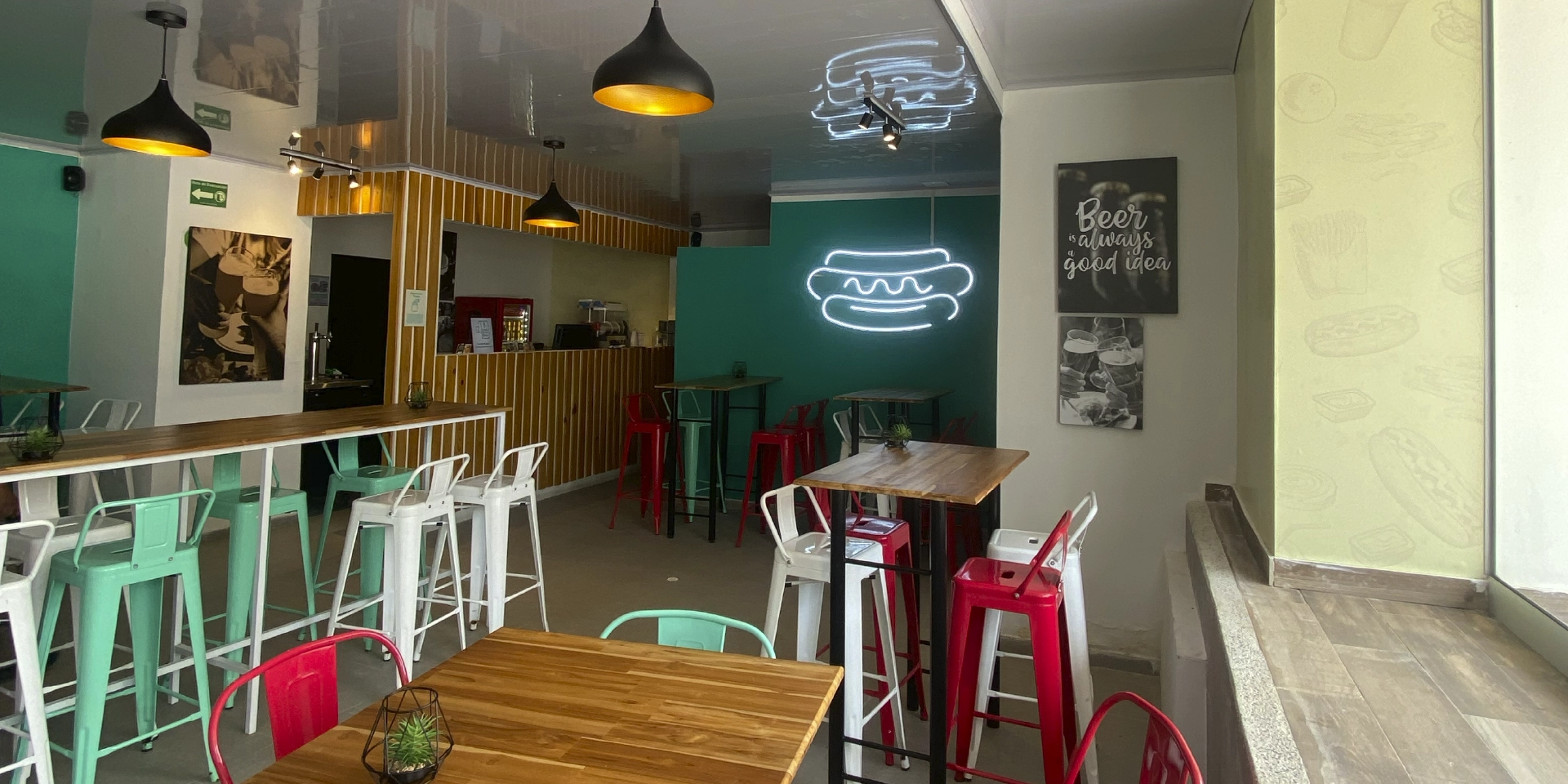 On Vacation Colombia - Destino Nacional San Andr&eacute;s Hotel Ton&eacute; - pub