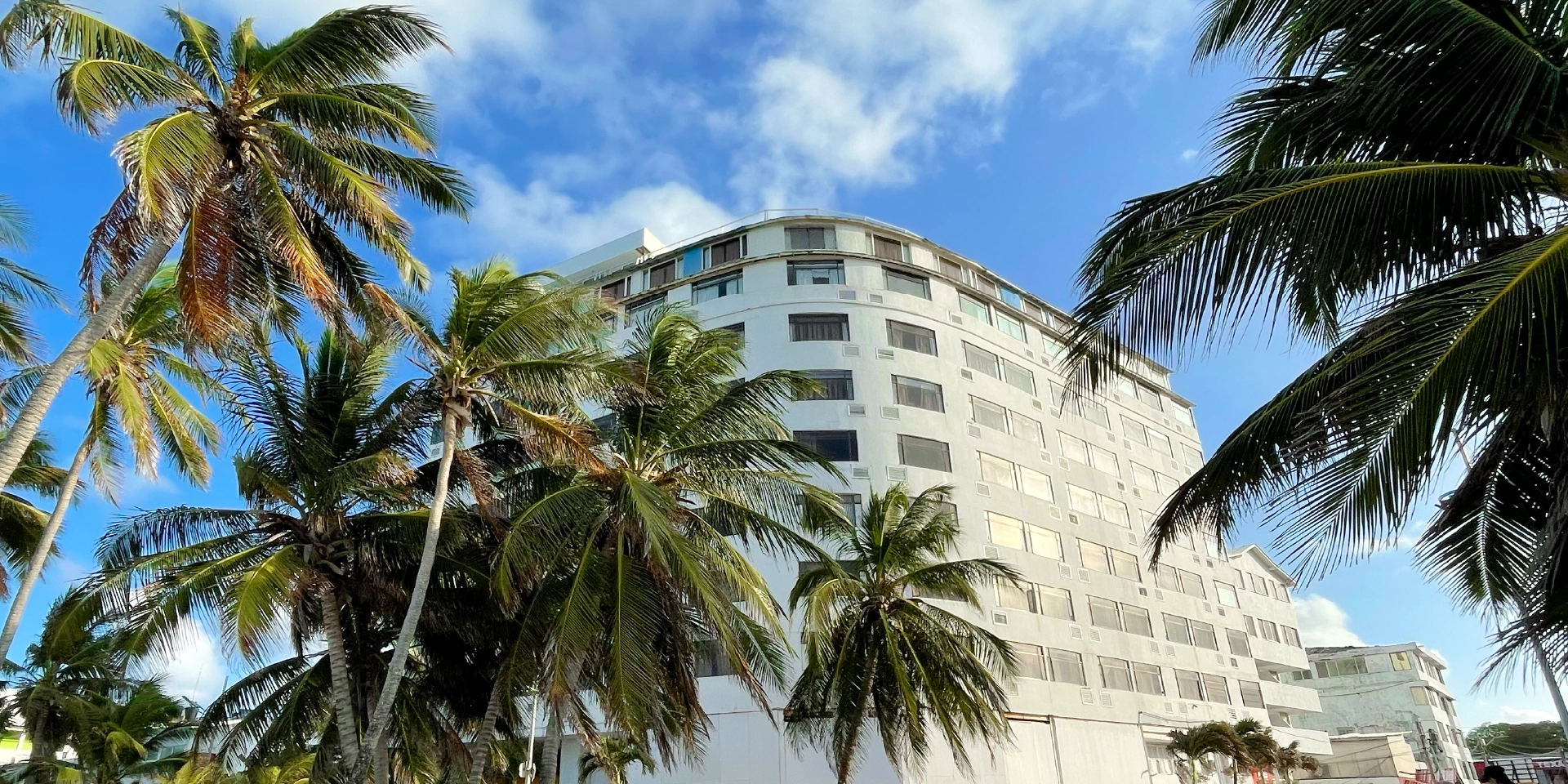 On Vacation Colombia - Destino Nacional San Andr&eacute;s Hotel Ton&eacute; - Vista frente