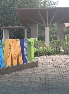 Es un parque recreativo y un espacio verde enriquecido por una gran diversidad de especies de plantas y animales
Parque Municipal Summit: