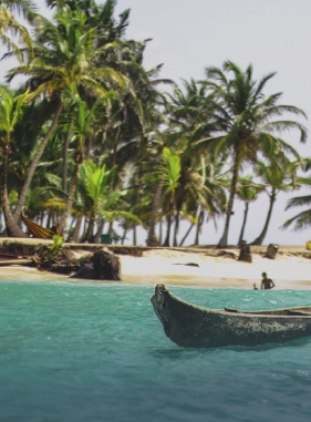 Un destino principal en Panam&aacute; debido a su belleza natural bien protegida, administrada por los ind&iacute;genas guna.
SAN BLAS