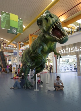 Un punto donde el entretenimiento y los buenos momentos est&aacute;n asegurados., aqu&iacute; encontrar&aacute;s una amplia variedad de servicios.
Costo adicional
ALTAPLAZA MALL - ALBROOK MALL