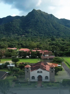 Una actividad para todos, emoci&oacute;nate caminando  por senderos, descubriendo cascadas y aves.
Costo adicional
VALLE DE ANT&Oacute;N