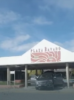 Es  un lugar ideal para comprar recuerdos y regalos t&iacute;picos de Punta Cana.
Costo adicional
PLAZA B&Aacute;VARO