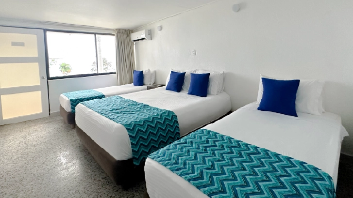 On Vacation Colombia destino nacional hotel blue reef habitaci&oacute;n est&aacute;ndar triple