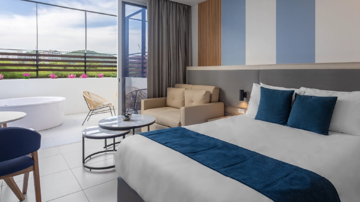 Cuentan con: con balc&oacute;n, cafetera, aire acondicionado, microondas, TV por cable, Wifi, mesa para planchar y plancha de ropa.
Acomodaci&oacute;n Doble