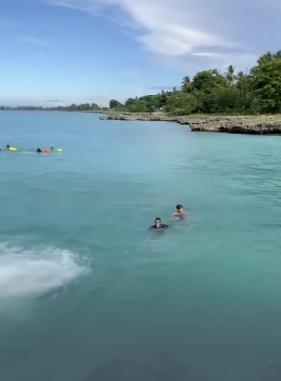 Considerado por los expertos como uno de los mejores puntos de buceo en el pa&iacute;s.
Costo adicional
Parque nacional submarino la caleta