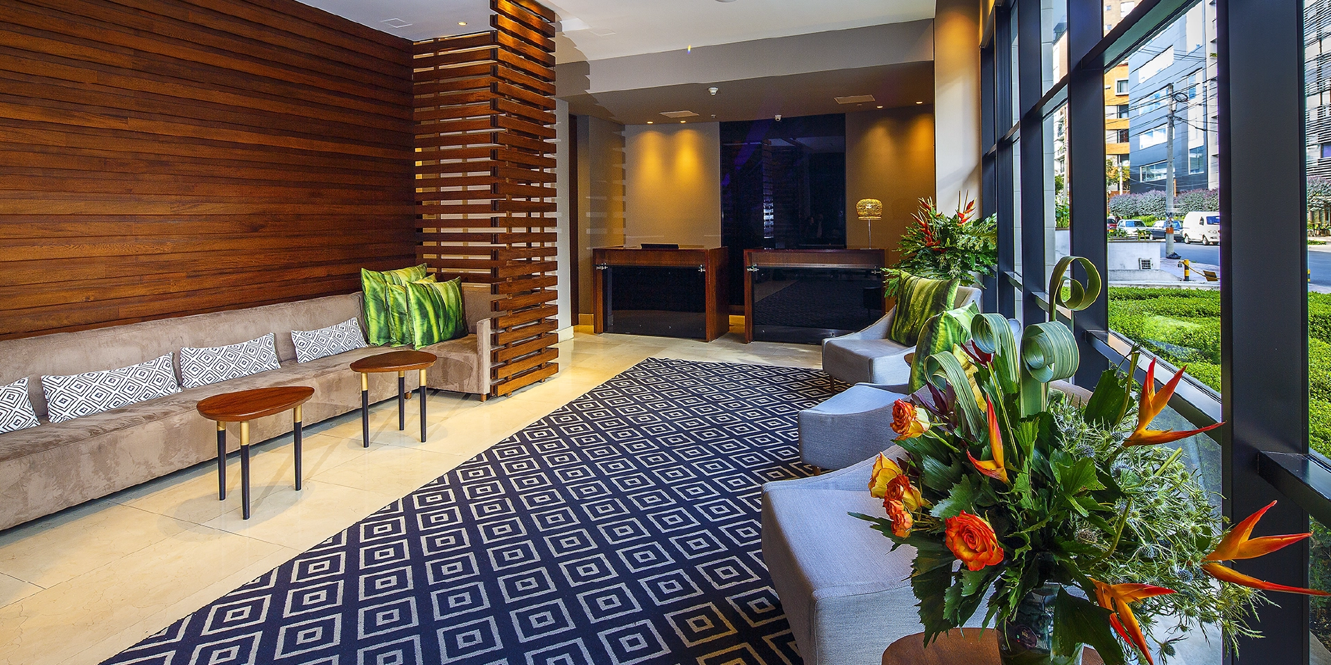 on-vacation-ecuador-destination-bogota-hotel-chico-97-room-02