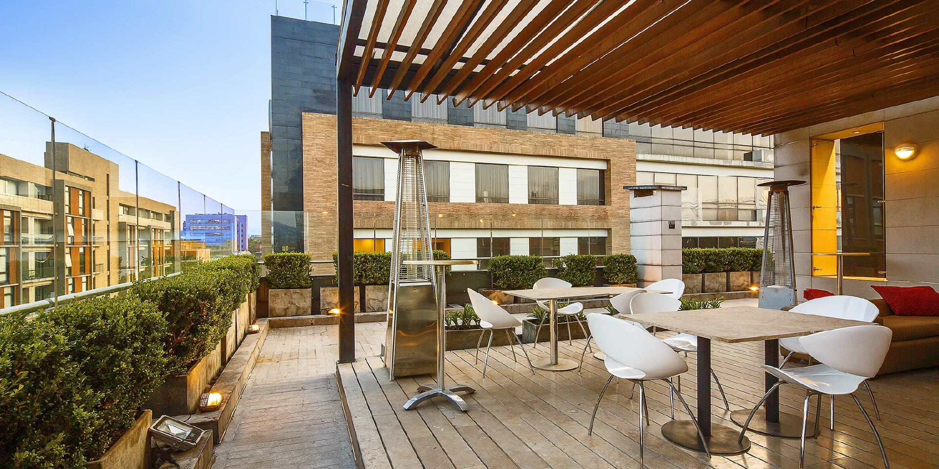 on-vacation-ecuador-destination-bogota-hotel-chico-97-terrace