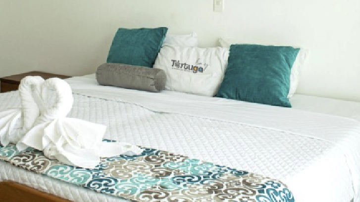 air-conditioning, hot water and wifi Single or double