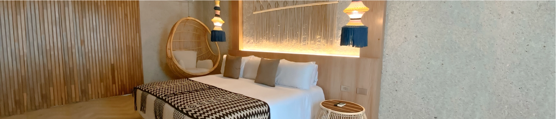 Blog-On-Vacation-banner-principal-desk-Suite-presidencial-wayira-Guajira-Colombia1921x411 copy