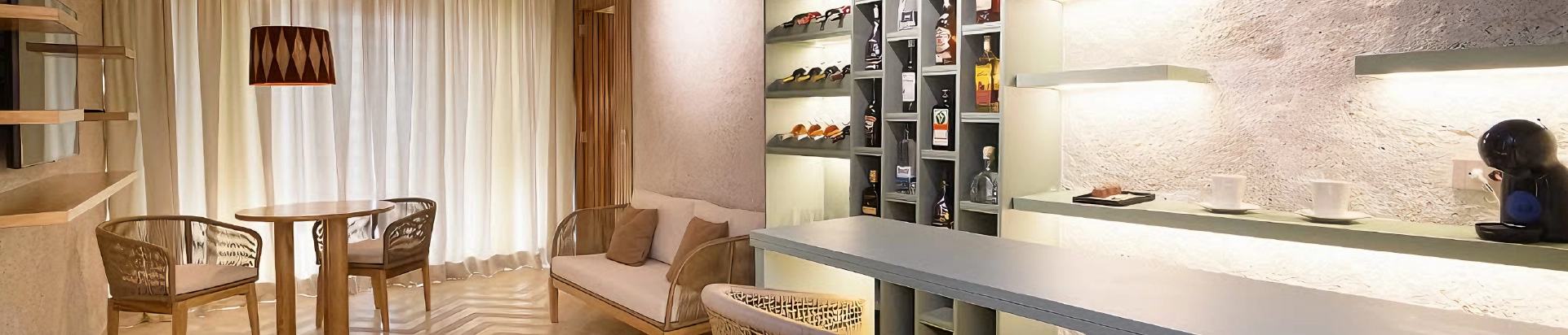 Blog-On-Vacation-banner-principal-desk-suite-presidencial-wayira-Guajira-Colombia1921x411 2