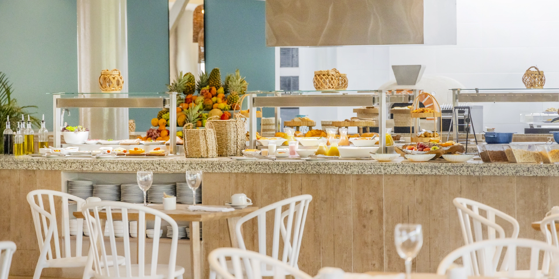 on-vacation-colombia-destino-san-andres-hotel-sirenis-restaurante-buffet-1920x960px