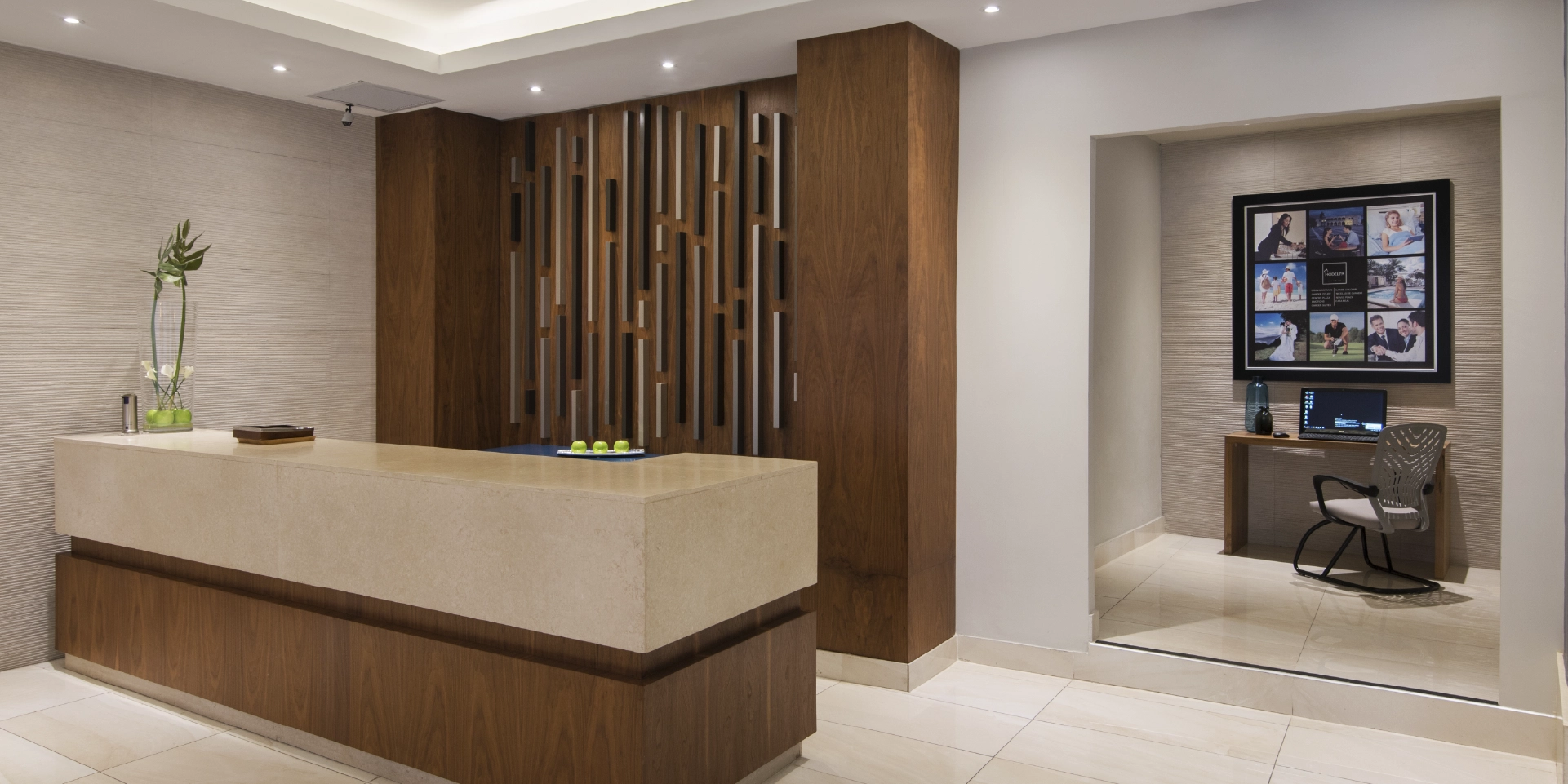 on-vacation-colombia-destino-santo-domingo-hotel-hodelpa-caribe-colonial-recepcion-1920x960px