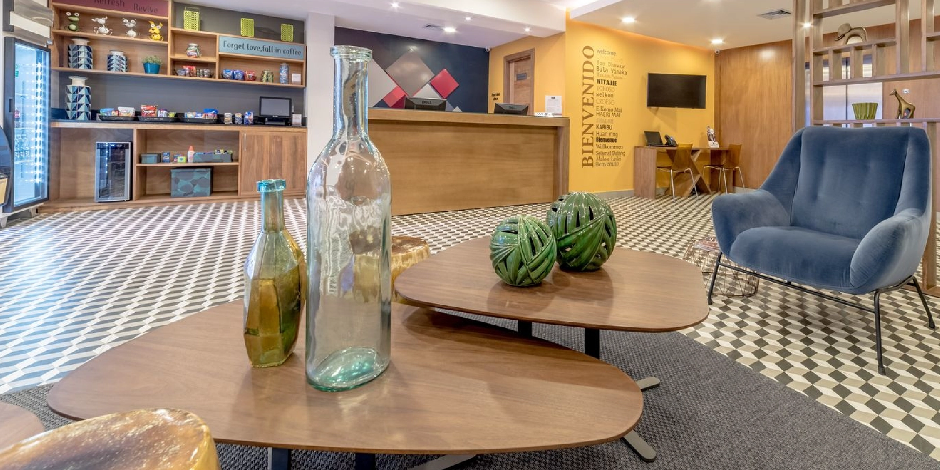 on-vacation-colombia-destino-santo-domingo-hotel-novus-plaza-hodelpa-lobby-1920x960px_1