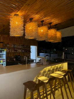 Hotel Caribbean
San Andr&eacute;s
Ver m&aacute;s
Cocina local frente al mar Caribe. Disfruta, r&iacute;e y crea recuerdos en el Hotel Caribbean.
Restaurante La Marea &ndash; Hotel Caribbean