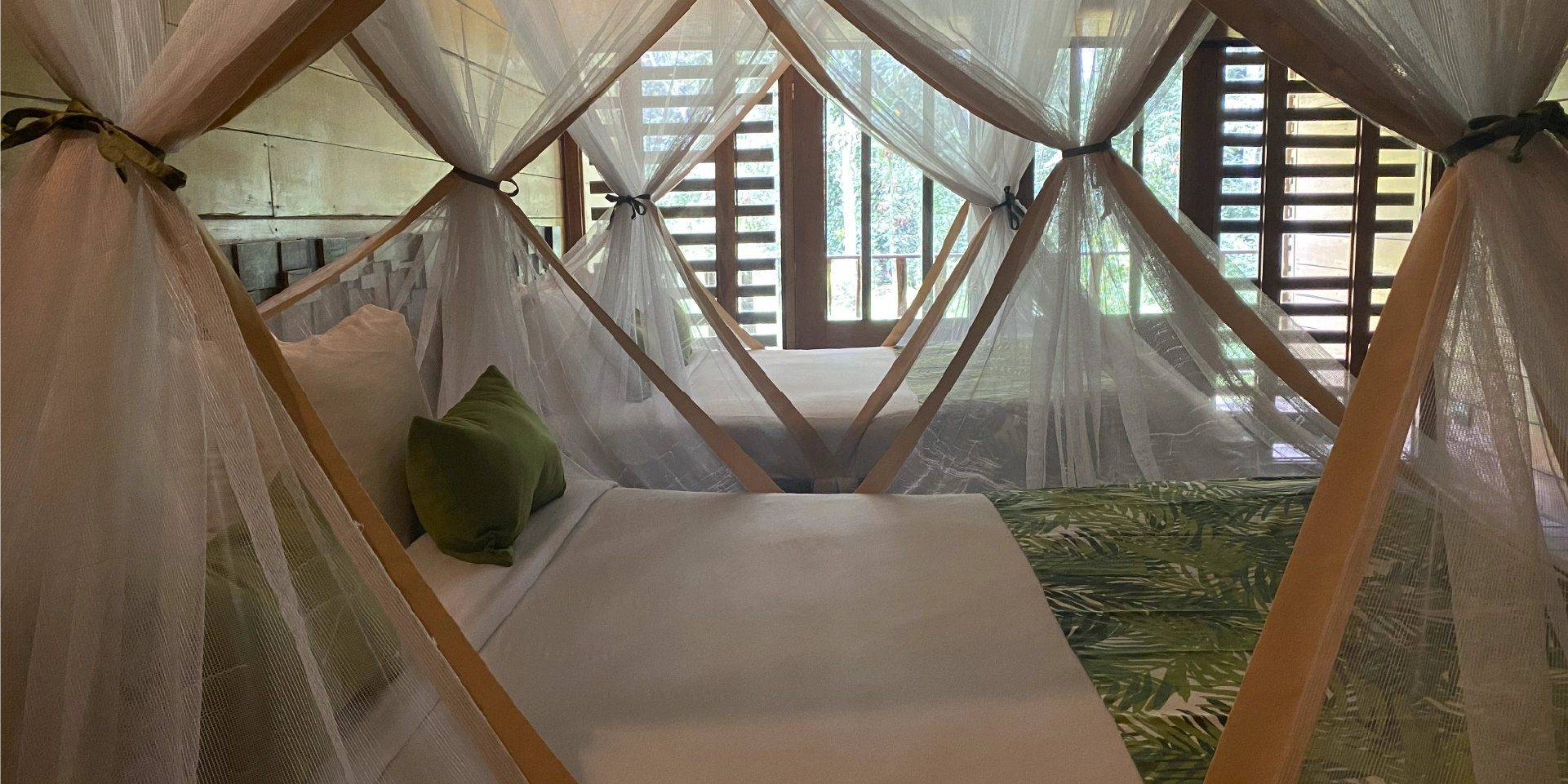 on-vacation-colombia-destino-amazonas-hotel-amazon-habitacion-triple-1920x960px 1 8