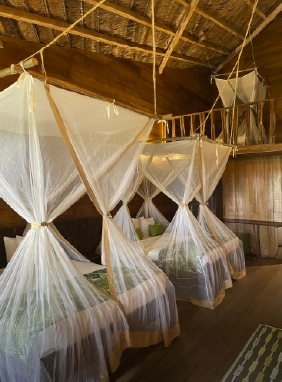 -Cama King-Amplia sala con sof&aacute; y comedor-Cafetera y minibar-WiFi, caja fuerte, aire acondicionado, TV-Tina o ducha, amenities, secador de cabello-Balc&oacute;n privado con vistas exclusivas
Ver m&aacute;s
Suite Presidencial​​